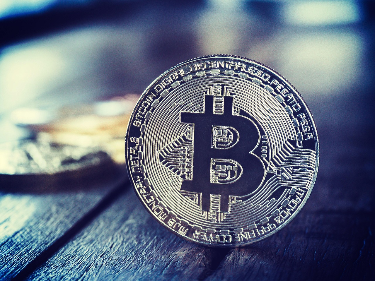 余弦：Hyperliquid上50倍杠杆巨鲸再以452万USDC做多ETH！爆仓价1391美元